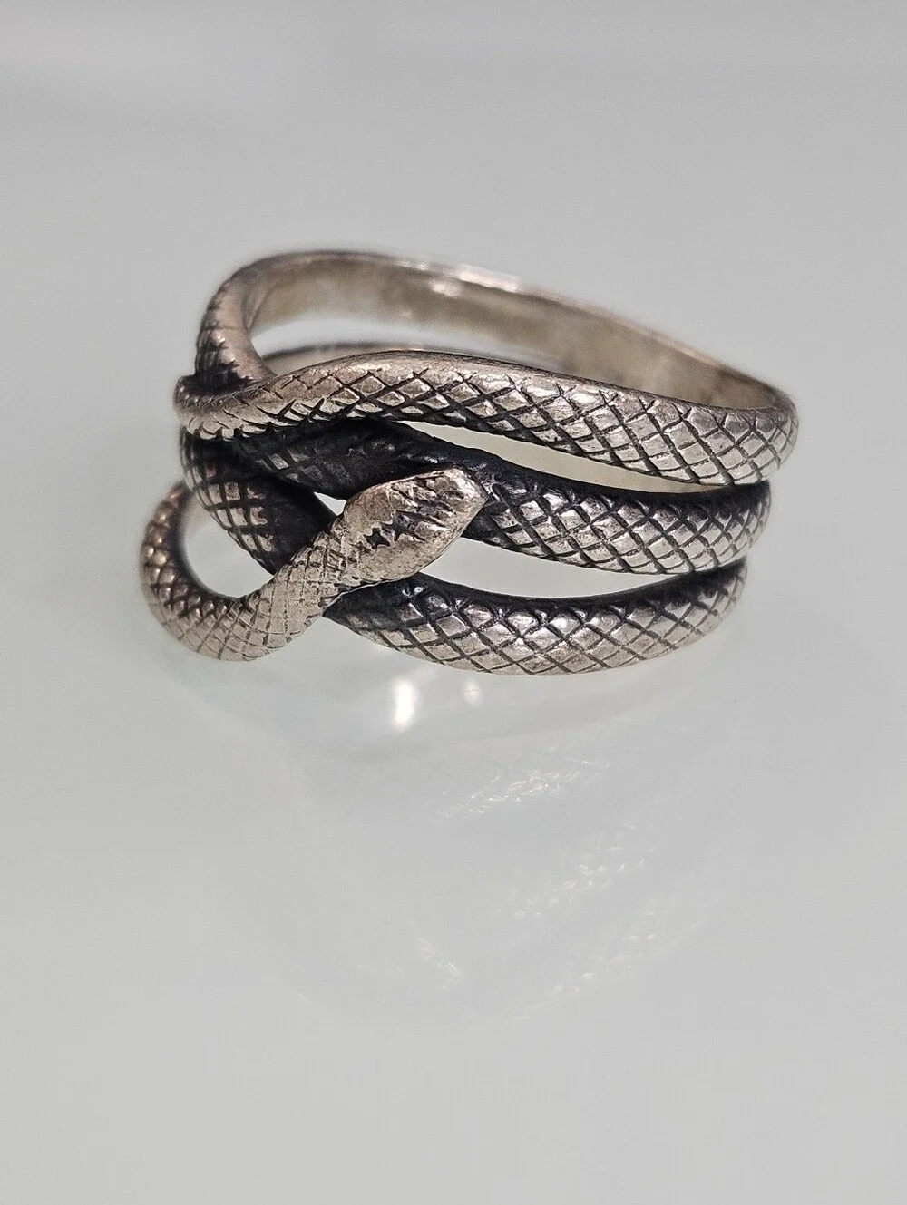 Sterling Silver Snake Reptile 925 Twist Ring Size 8 US